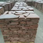 Песчаник красный галтованный 1 м³ (30-35 м²) обожженный, 20-30 мм для мощения дорожек на бетон
